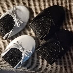 Lolalu Silver and Black Pouches Slippers. Faux Leather